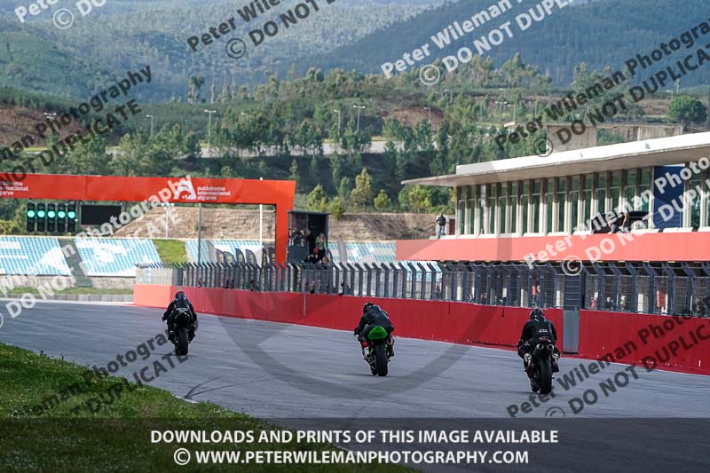 motorbikes;no limits;peter wileman photography;portimao;portugal;trackday digital images